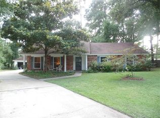532 Laurel Oak Dr, Mandeville, LA 70471