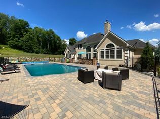 38 Pidgeon Hill Rd, Wantage, NJ 07461