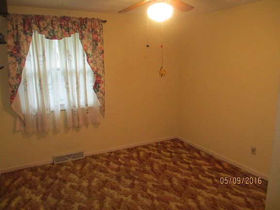 3rd image of 468 Osgood St