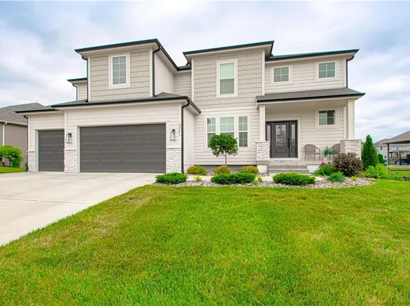 2241 Foxtail Dr, Kearney, MO 64060