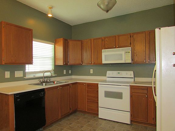 5th image of 7008 Murray Grey Ln