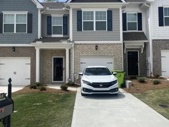68 Chastain Cir, Newnan, GA 30263