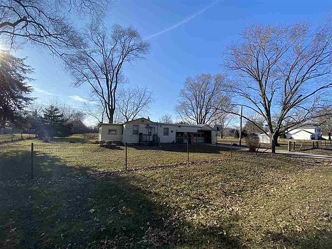 1st image of 800 Lavern Ave