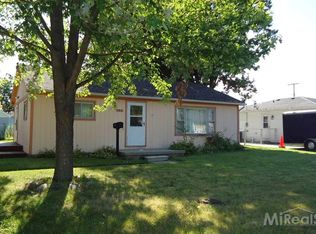 162 N 5th St, Marine City, MI