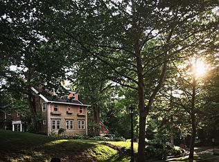 3425 Edgevale Rd, Ottawa Hills, OH 43606