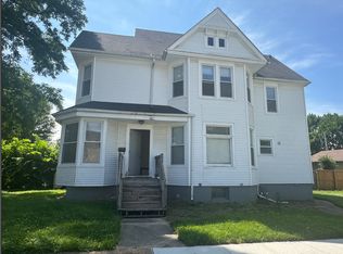 502 Hickory St, Waukegan, IL 60085