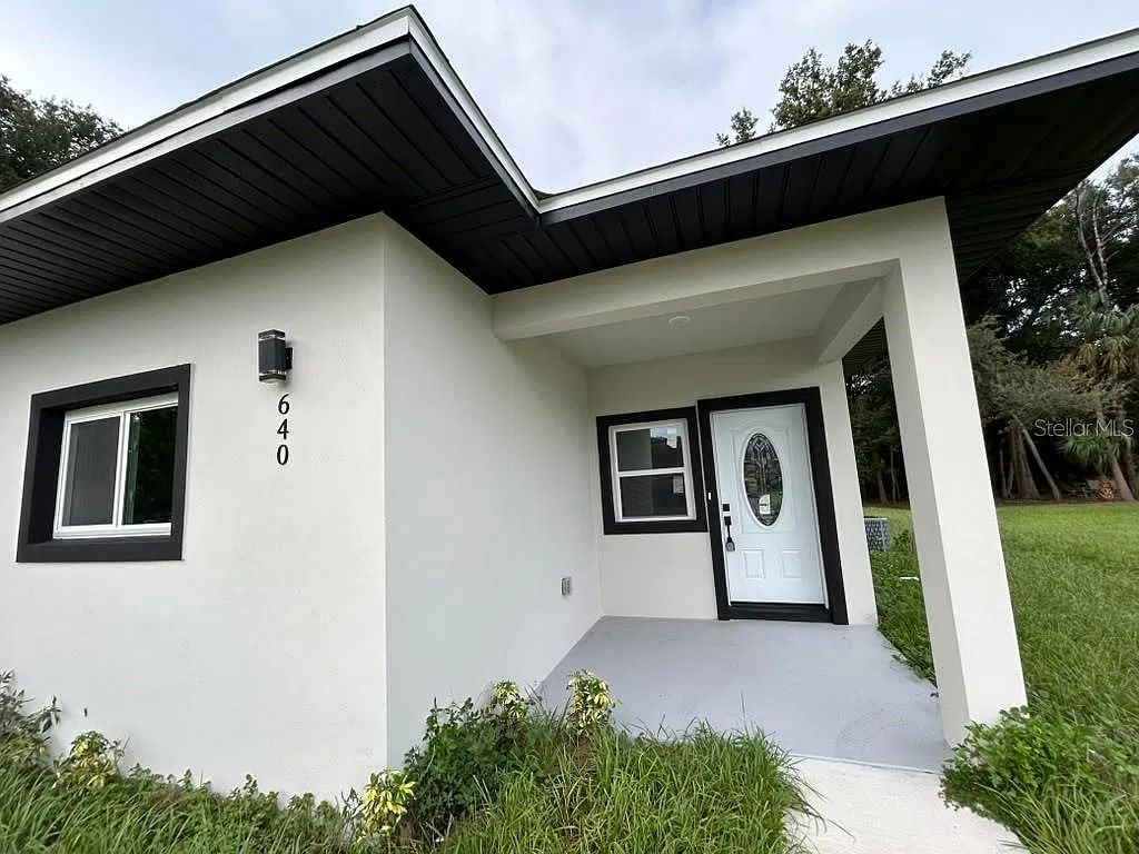 3 bed, 2.0 bath, 1470 sqft, $2,800 — Photo 3