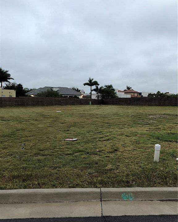 2nd image of 1907 Sonora Ave