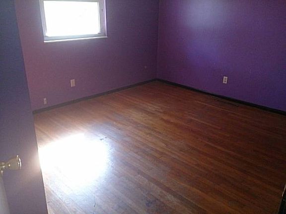 3rd image of 3475 Dahlgreen Dr
