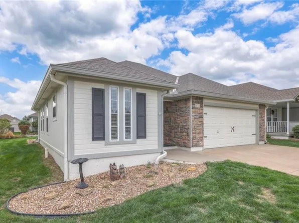 519 Galaxy Ln, Raymore, MO 64083