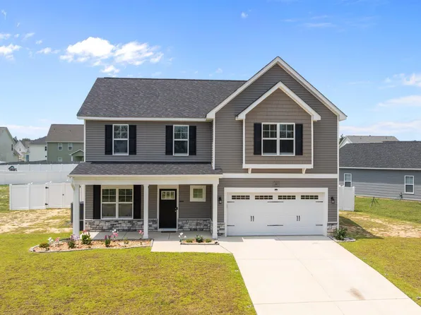 283 Leach Creek Drive, Raeford, NC 28376