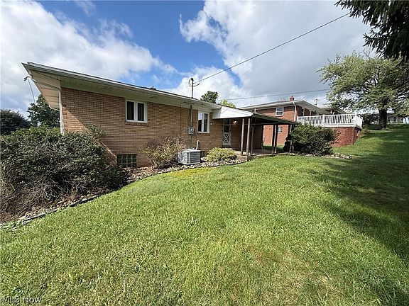 4th image of 160 Pembroke Rd