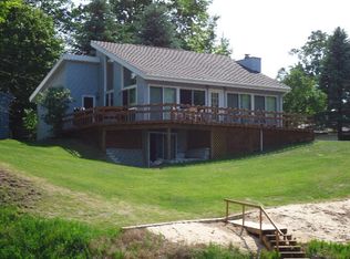 5530 Chestnut Dr, Cheboygan, MI 49721