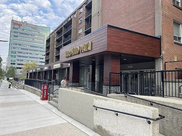 11025 Jasper Ave NW #716, Edmonton, AB T5K 0K7