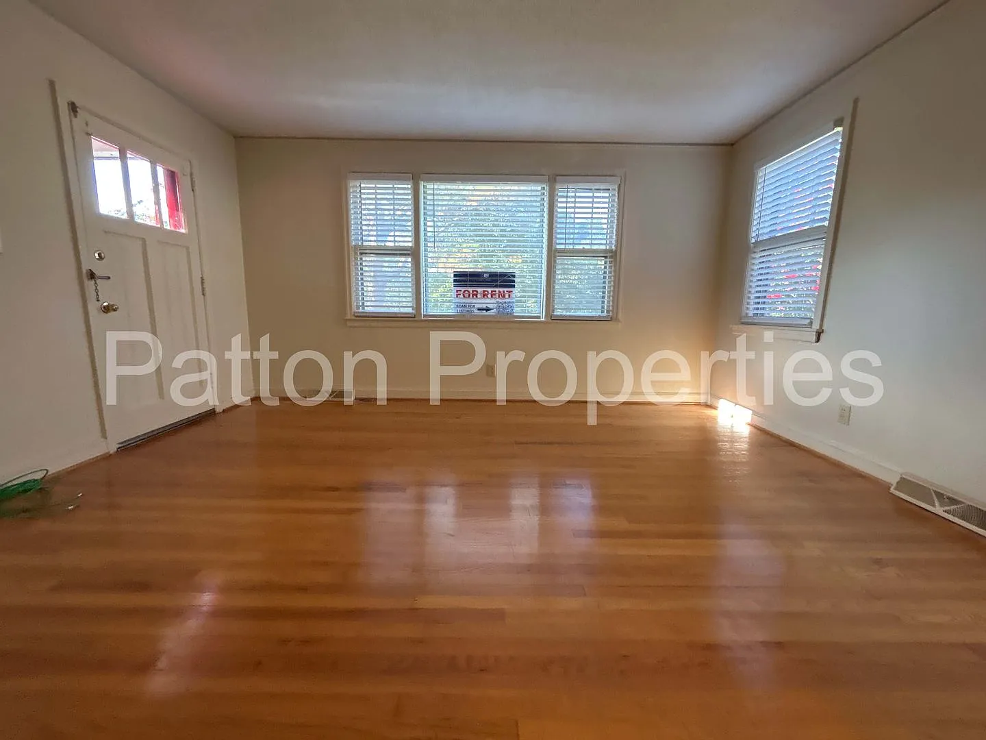 West Columbia Home — Photo 4