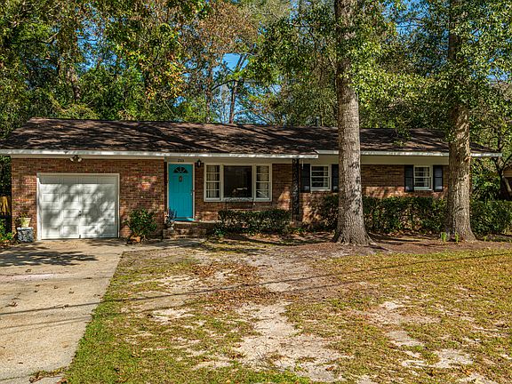 3rd image of 203 Harter Dr