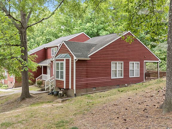 4th image of 102 Shady Spring Pl