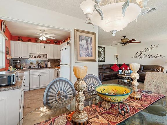 4th image of 11609 Bayonet Ln