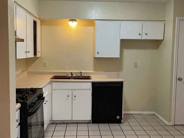 7326 Harold Walker Dr — Photo 3