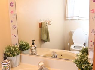 100 Wessex Ct, Reading, PA 19606