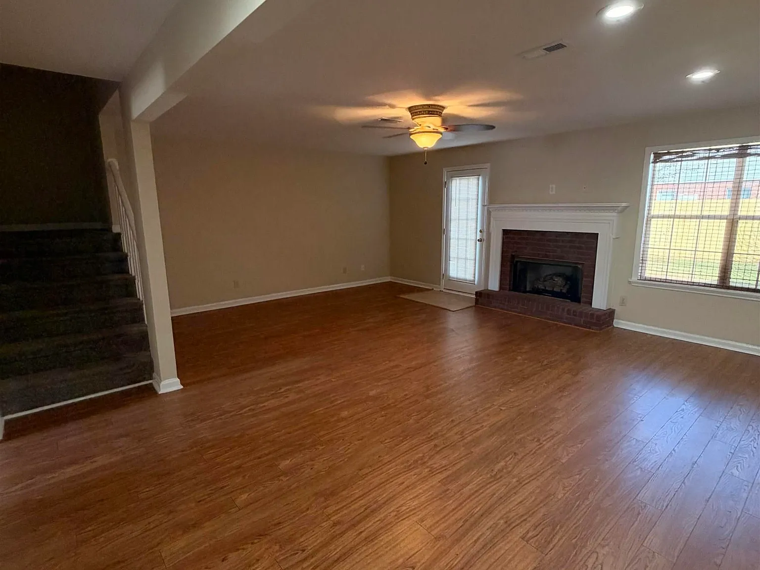 3 bed, 2.5 bath, $1,500 — Photo 3