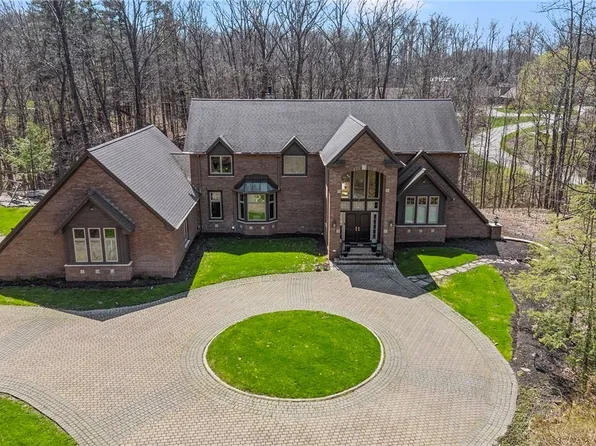 3382 Hardwood Hollow Rd, Medina, OH 44256