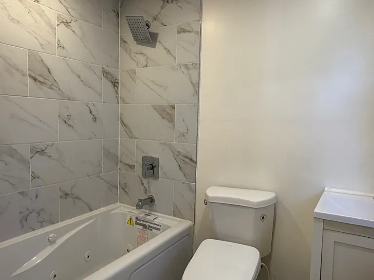 103 N Pierpont Ave — Photo 9