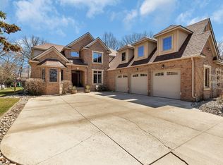 717 Starlight Dr, Sartell, MN 56377