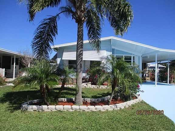 3rd image of 328 Macadamia Dr