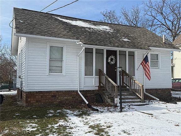 3rd image of 520 Washington Ave