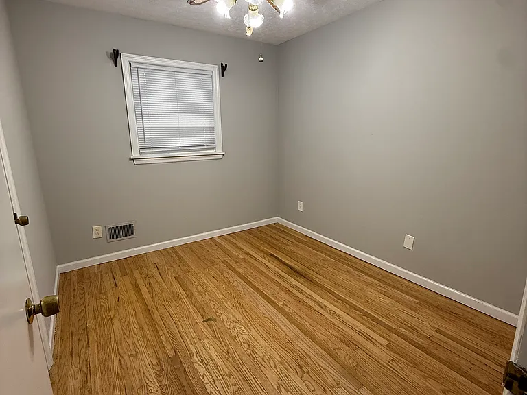 7805 Mary Sue Dr — Photo 10