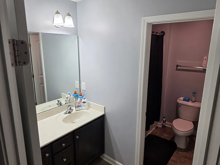 Bathroom for bedroom 2&3