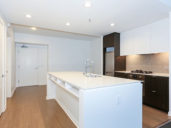 2nd image of 1788 Clay St APT 401