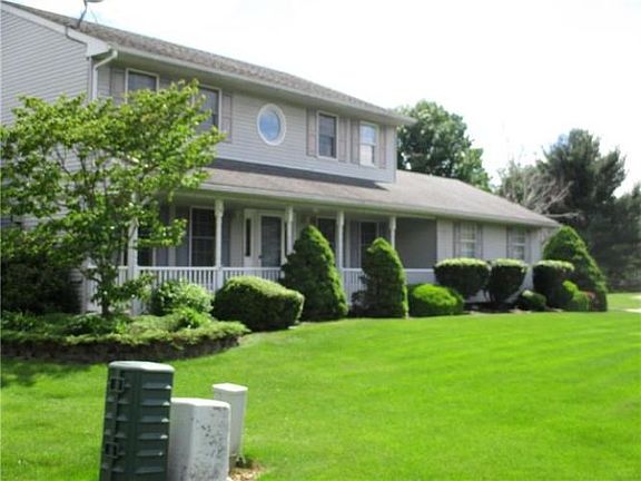 3rd image of 298 Venetian Dr