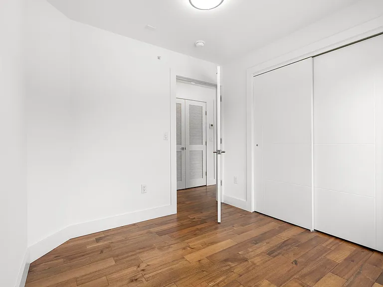 245 E Main St #10 — Photo 14