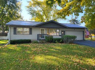 129 Homewood Ct, Genoa, IL 60135