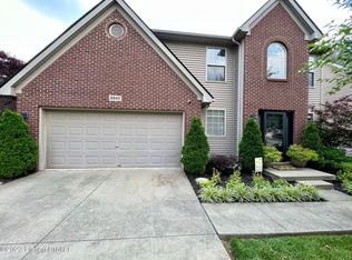 6940 Woodhaven Place Dr, Louisville, KY 40228