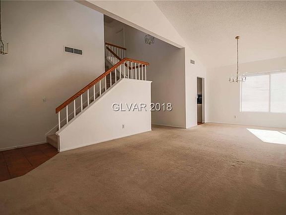 4th image of 2447 Millcroft Dr