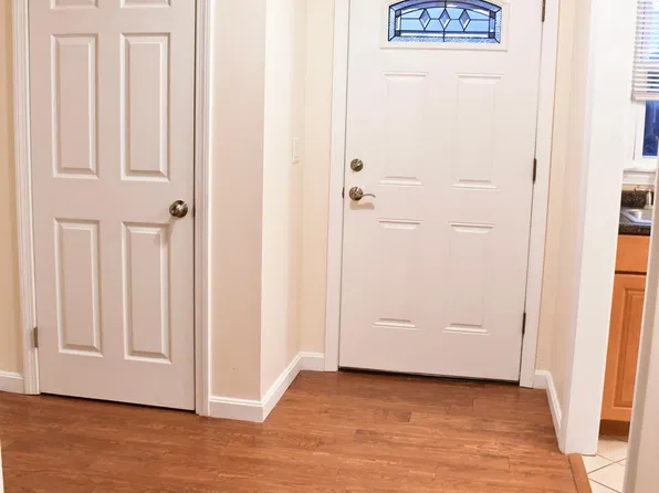 11 Crestview Dr APT C, Westerly, RI 02891