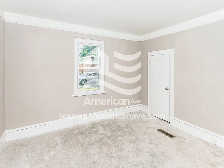 1674637_012_wm_-_bedroom_13193071.jpg