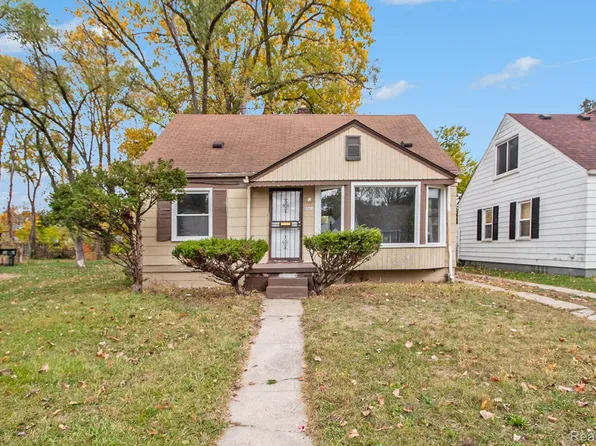 18452 Shaftsbury Ave, Detroit, MI 48219