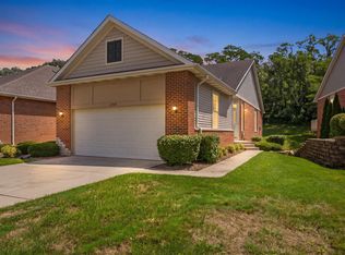 8789 Forest Glen Court St, Saint John, IN 46373