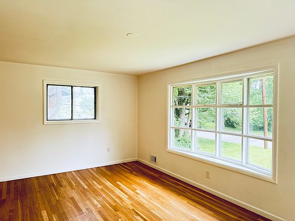 5th image of 7103 Norwalk St