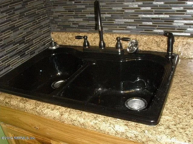 6889 W Virginia Ave — Photo 8