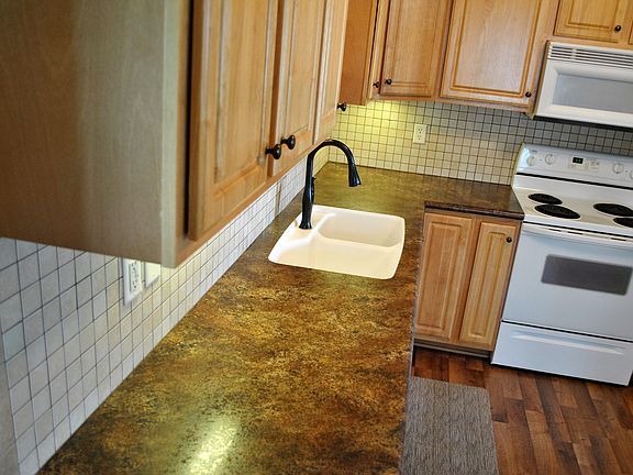 3rd image of 2408 NW 41st St