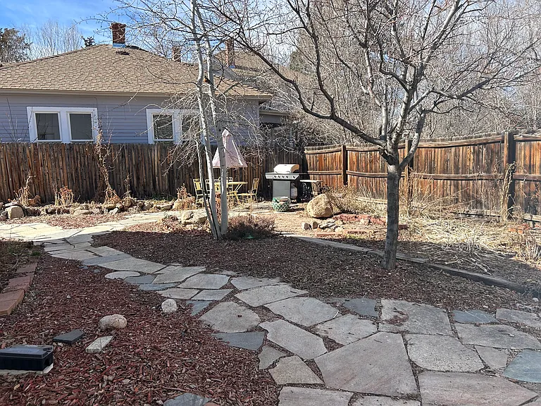 1810 Woodburn St #1810 — Photo 5