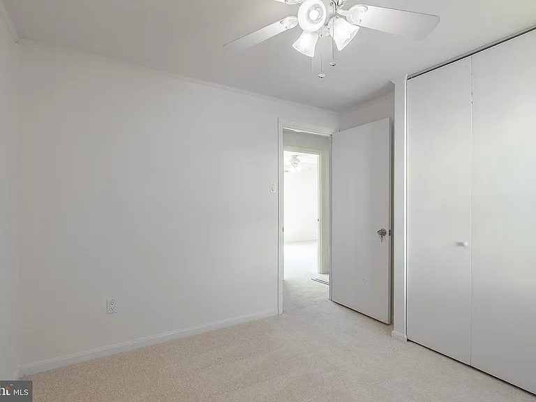 3048 Silent Valley Dr — Photo 22