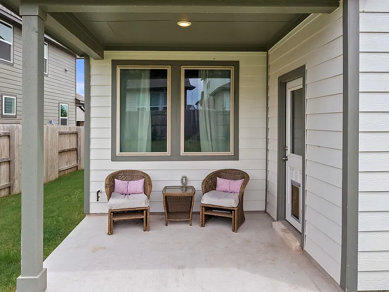 217 McCrae Dr — Photo 29