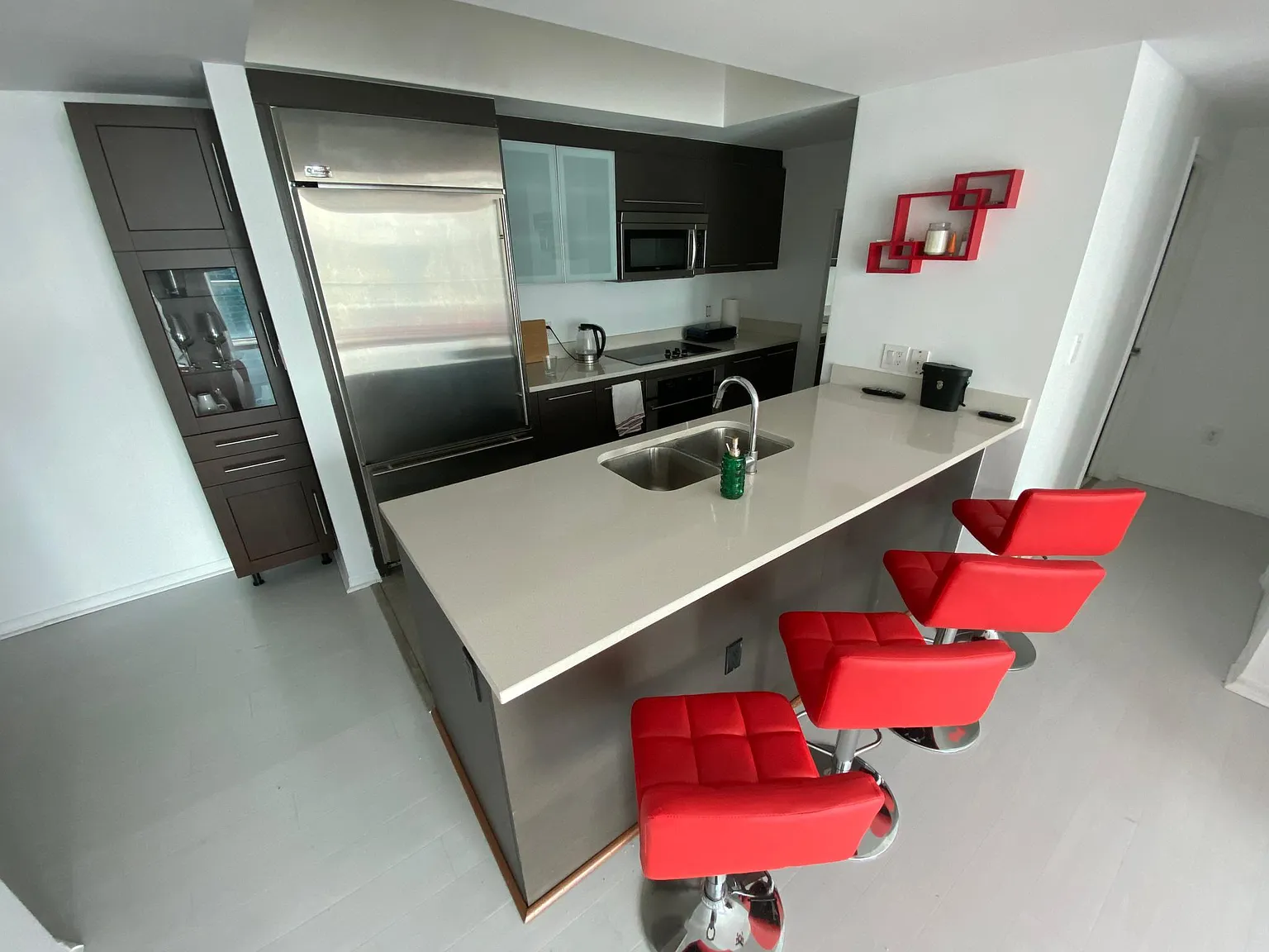 500 Brickell Ave — Photo 2