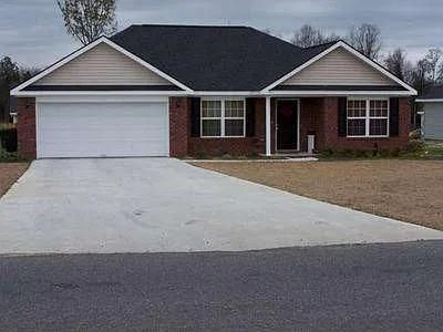 413 E Banks St, Glennville, GA, 30427